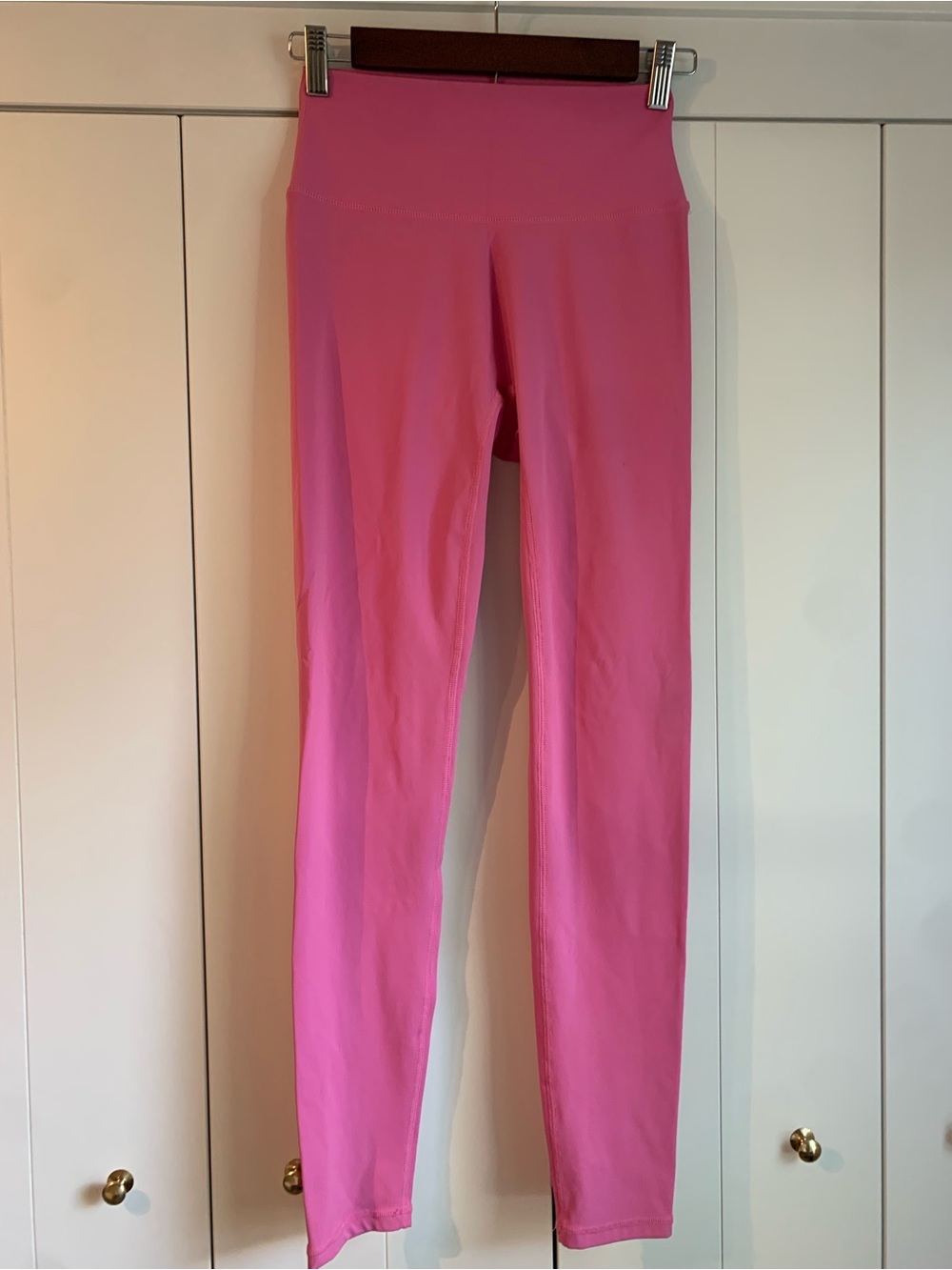 NVGTN Pink Signature Leggings large - Picture 3 of 5